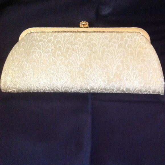 Vintage Gold Clutch Purse - Picture 2 of 3